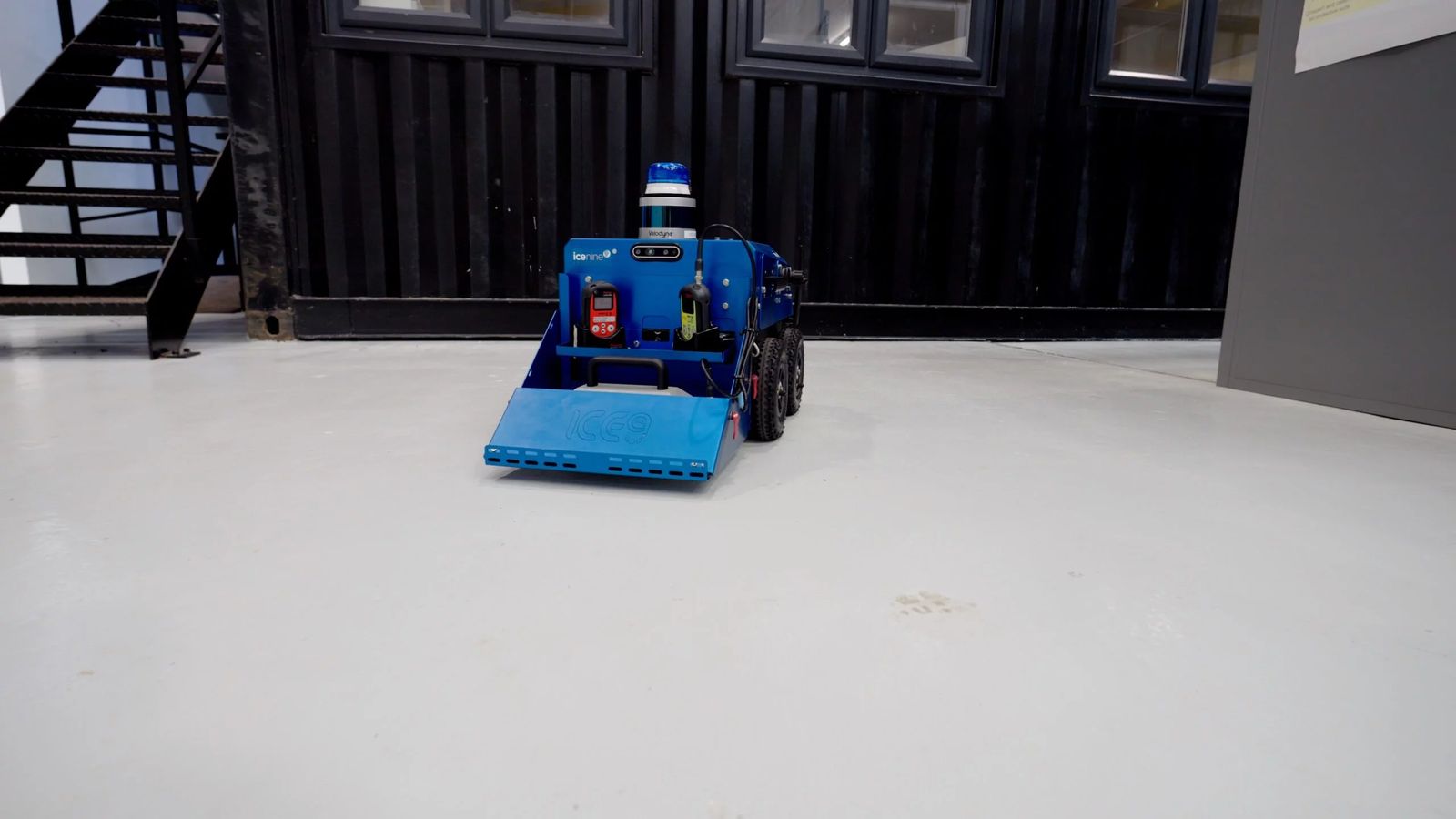Image 1 of 3